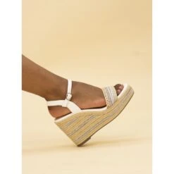 LUNAR Amanda White Wedge Sandal -Chic Ladies Shoes Store amanda white wedge sandal p7417 425509 image