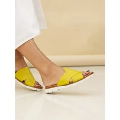 LUNAR Chloe Lime Sandal -Chic Ladies Shoes Store chloe lime sandal p7175 409439 image