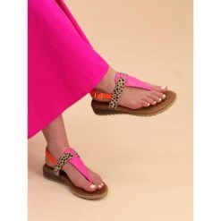 LUNAR Gina Fuchsia Sandal