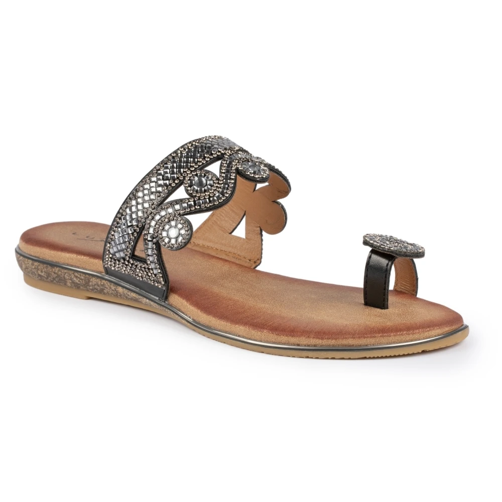 LUNAR Lynn Toe Loop Sandal 4 LUNAR Lynn Toe Loop Sandal - Image 2