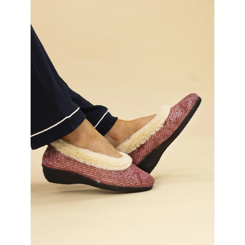 LUNAR Marlene Burgundy Wedge Slipper 4 LUNAR Marlene Burgundy Wedge Slipper - Image 2