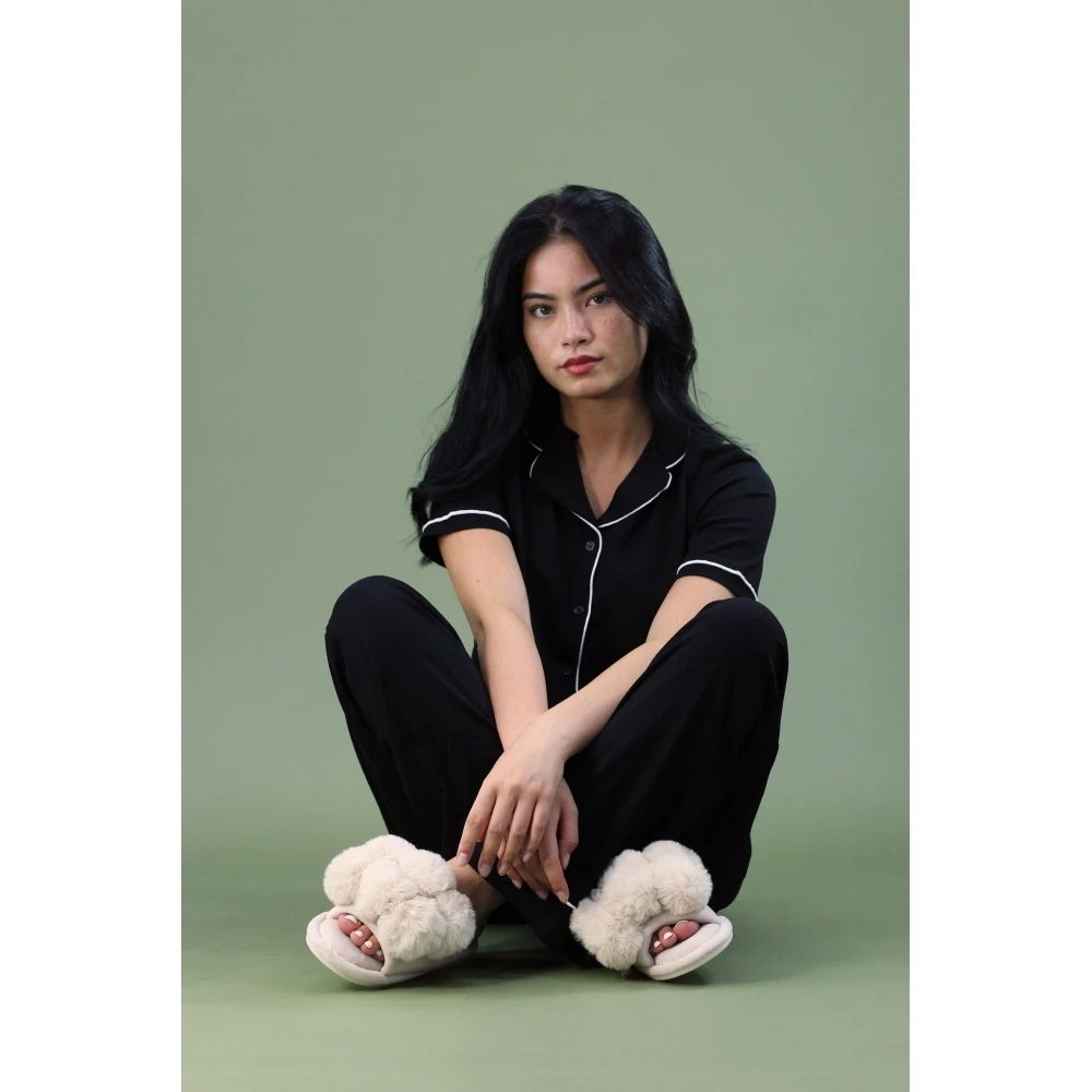 LUNAR Octavia II Beige Slipper 4 LUNAR Octavia II Beige Slipper - Image 2