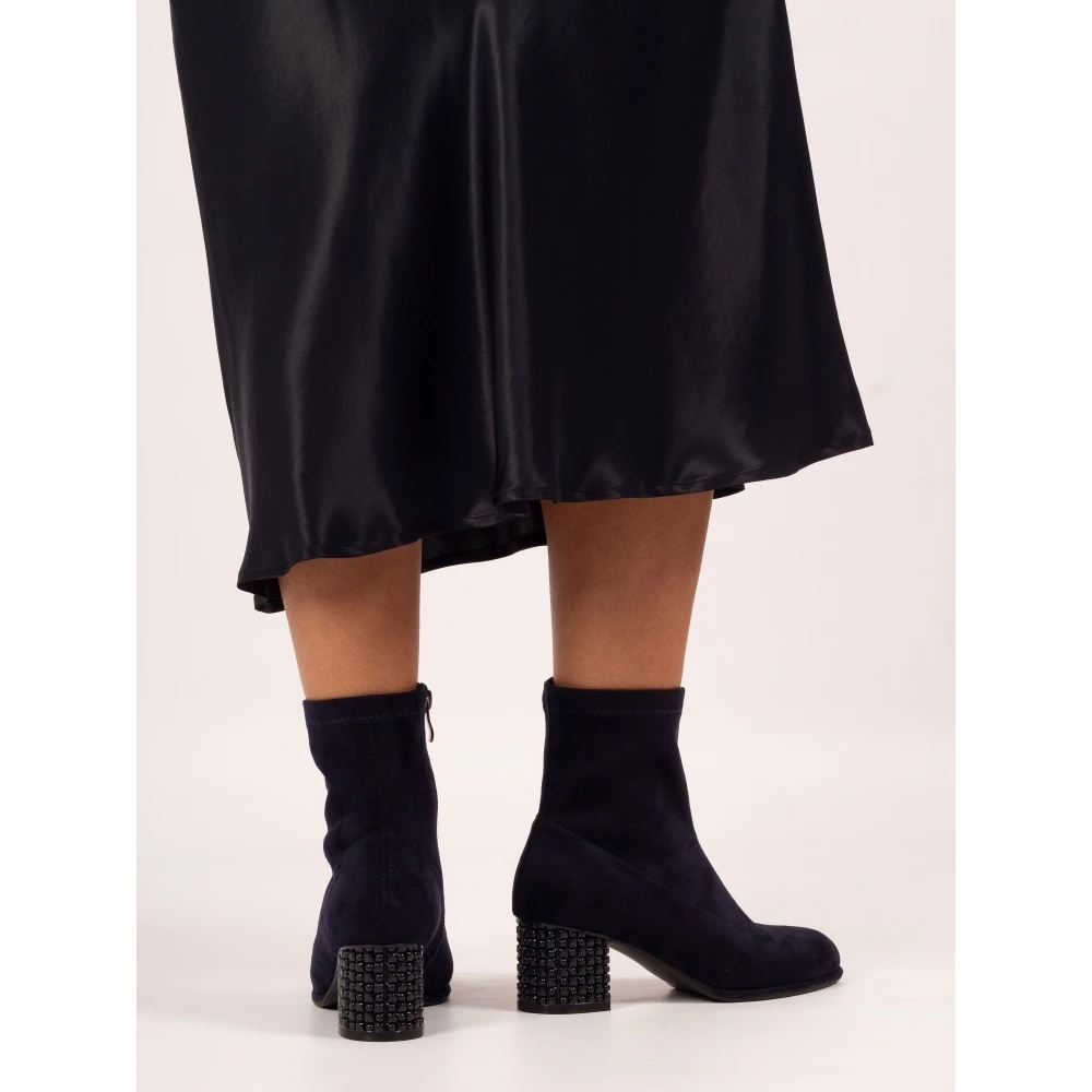 LUNAR Sage Navy Ankle Boot 6 LUNAR Sage Navy Ankle Boot - Image 4