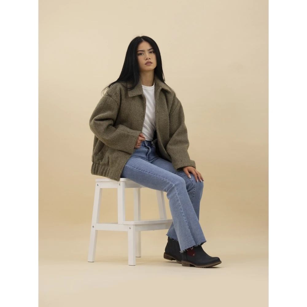 LUNAR Suvi Navy Ankle Boot 5 LUNAR Suvi Navy Ankle Boot - Image 3